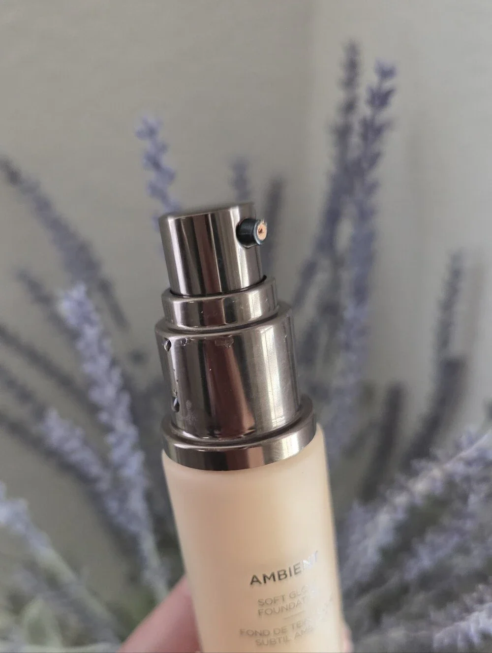 Hourglass Ambient Soft Glow Foundation In 7.5